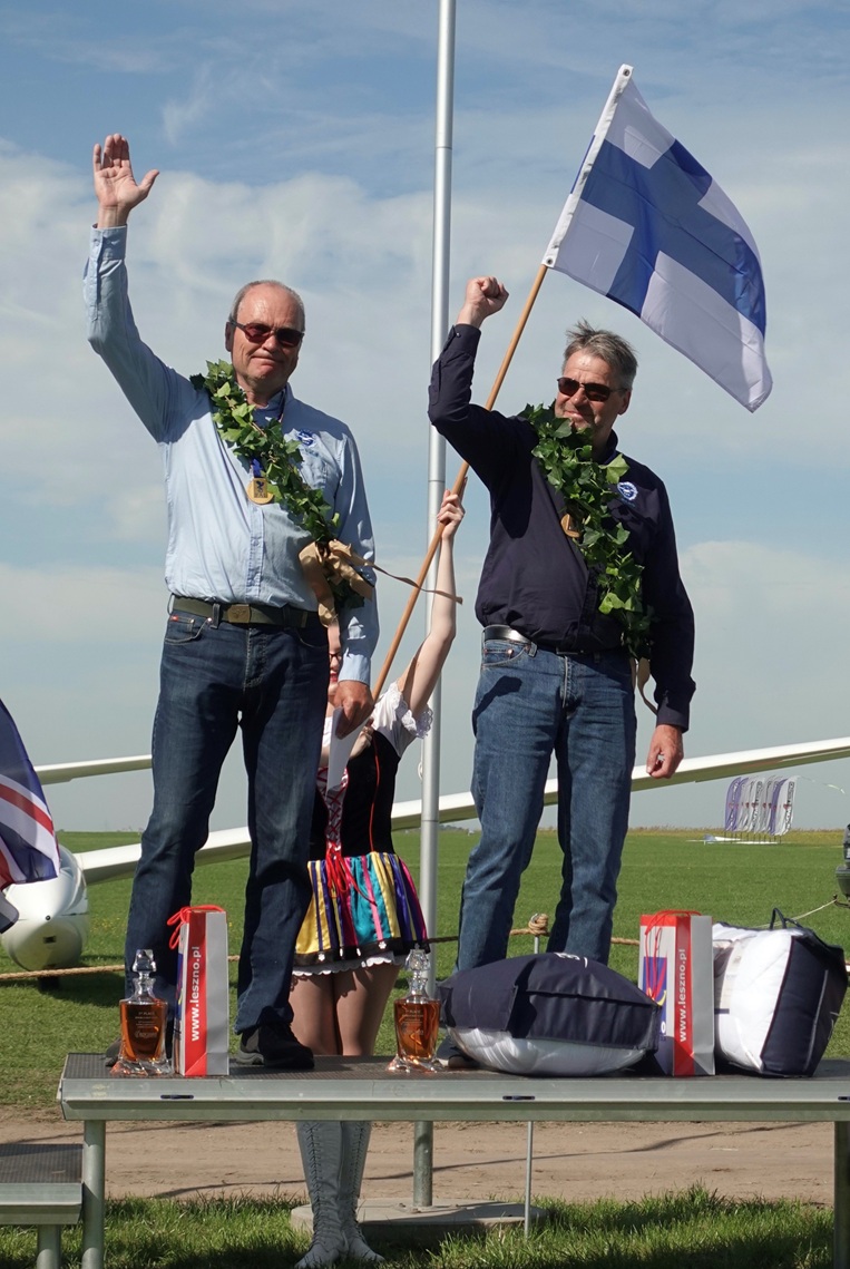 European gliding champions Juha Sorri and Simo Kettunen