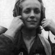 Monique Laroche parachutist